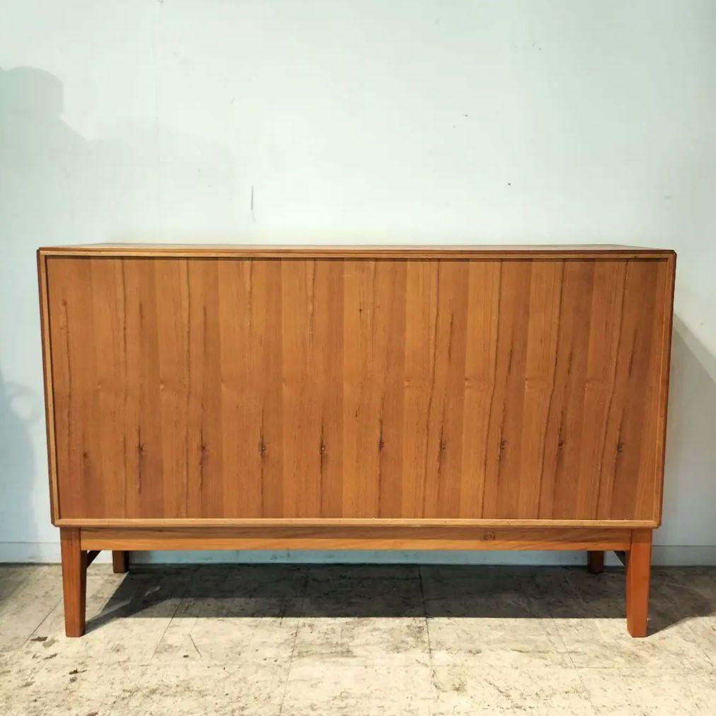 M♦10月SALE 北欧ヴィンテージ 　チーク無垢 　オイル仕上げ　サイドボード