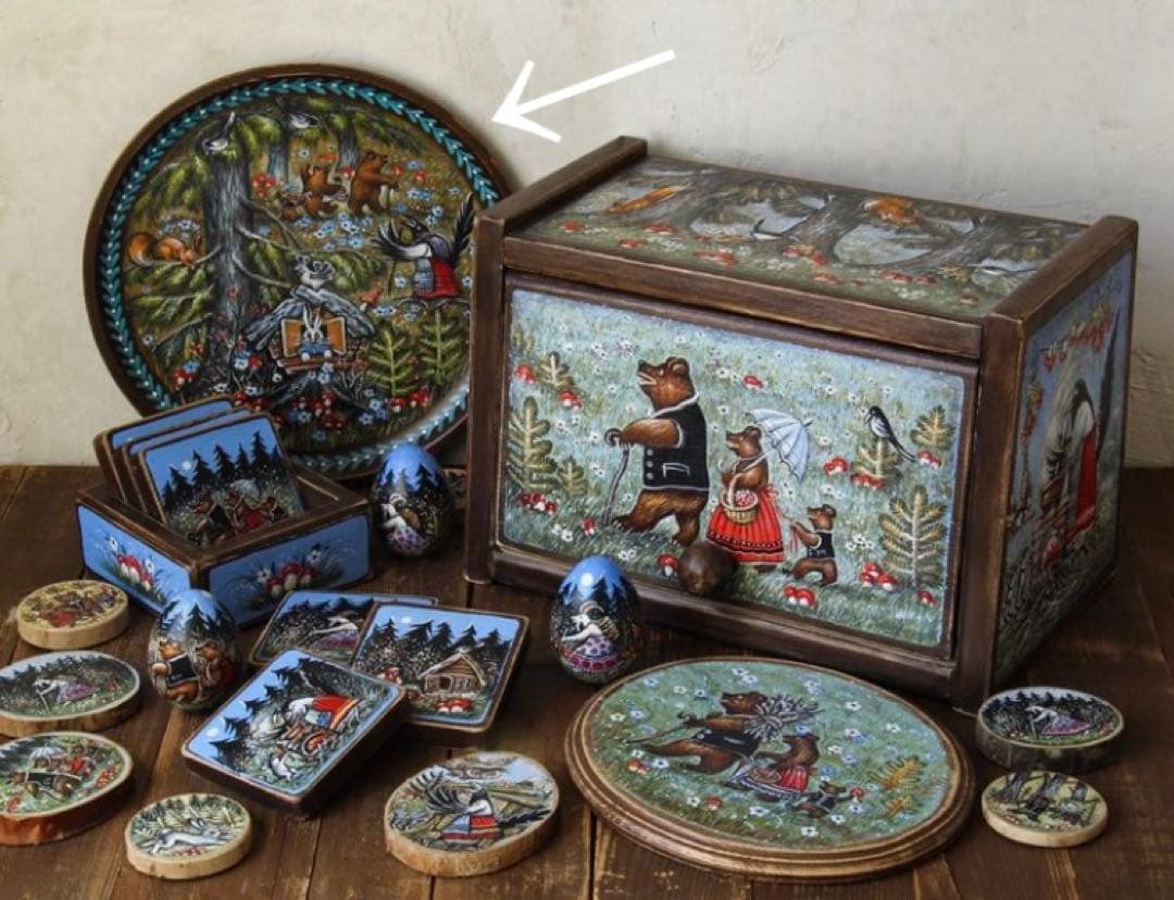 ロシア雑貨☆ロシア民話『３匹のクマ&白腹カササギ』木製飾り皿 マトリョーシカ