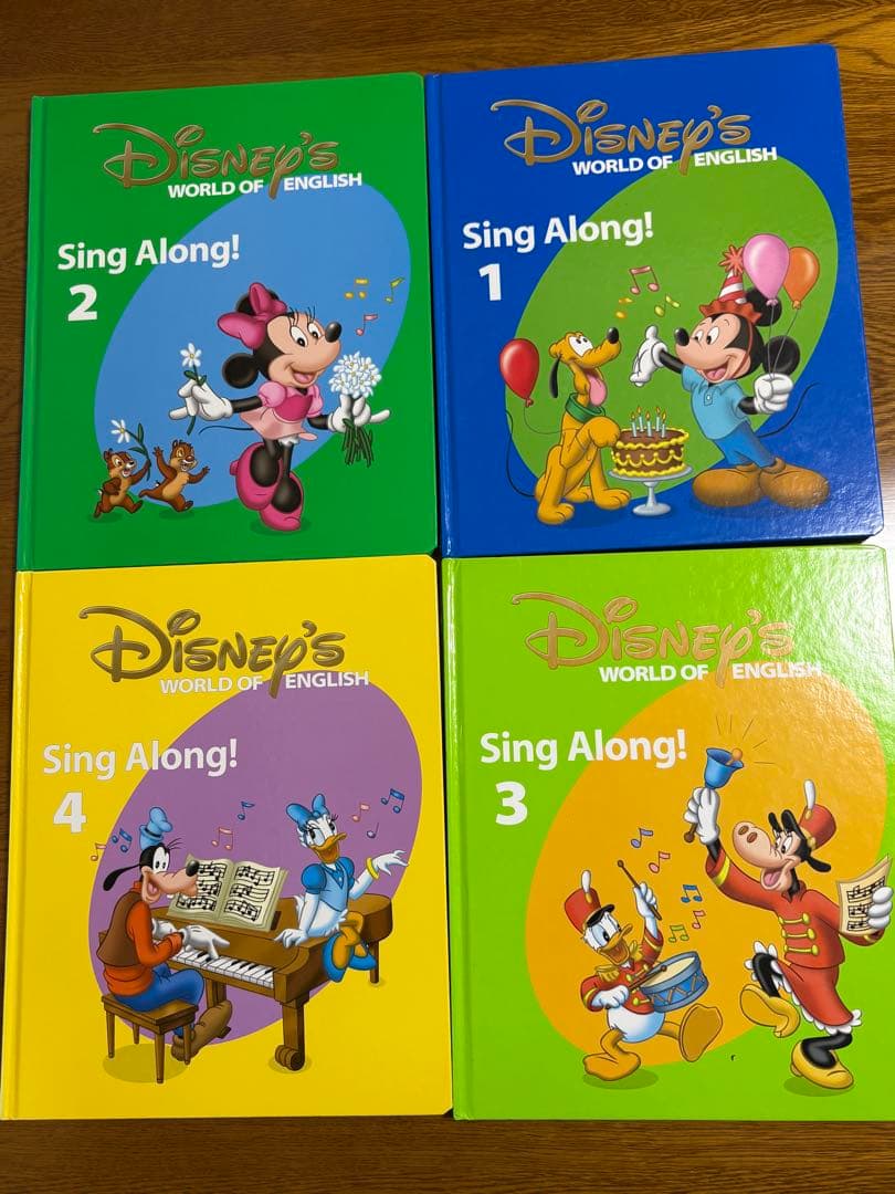 再度値下げ‼️DWE ディズニー英語システム　正規購入DVD／CD／本