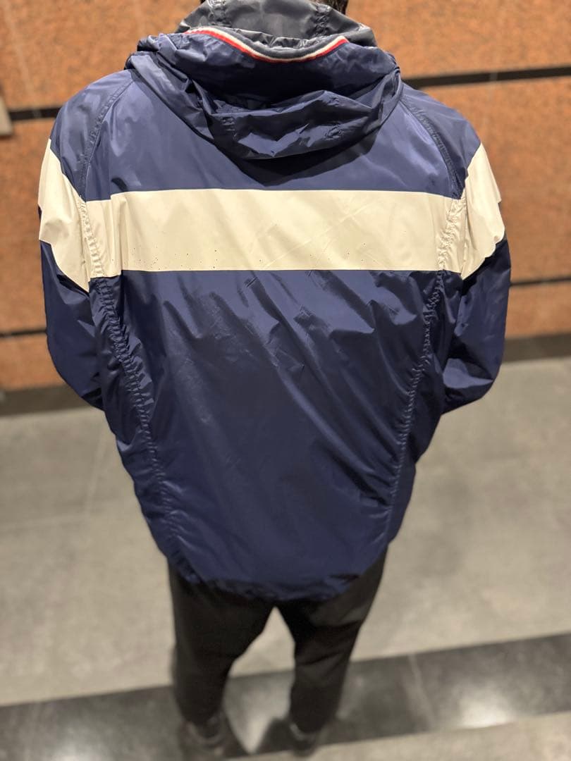 ②MONCLERナイロンジャケット ネイビー・ベージュ※モデル170cm