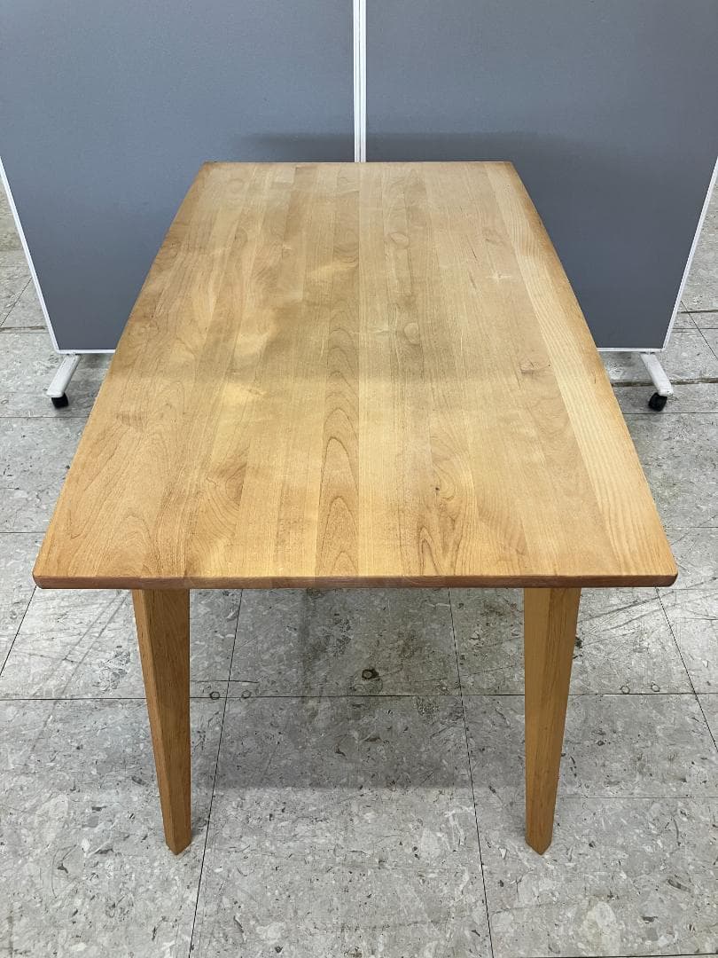 MOMO NATURAL ダイニングテーブル ブラウン