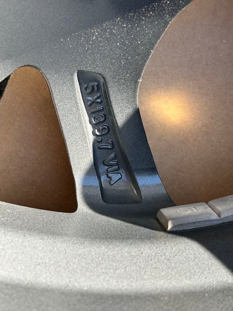 ジムニーシエラ　社外ホイール15インチ　引き取り限定　15×6J ガンメタ