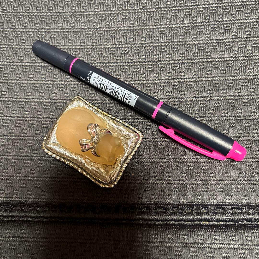 エスティローダーソリッドパフュームコンパクト