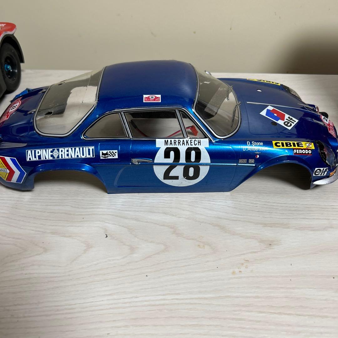 アルピーヌ　ラジコンボディ