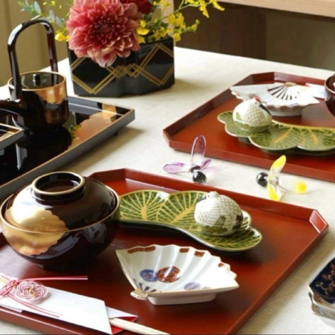 【新品】【大人気】有田焼幸楽窯 錦茶緑金松葉形前菜皿3枚セット　縁起物