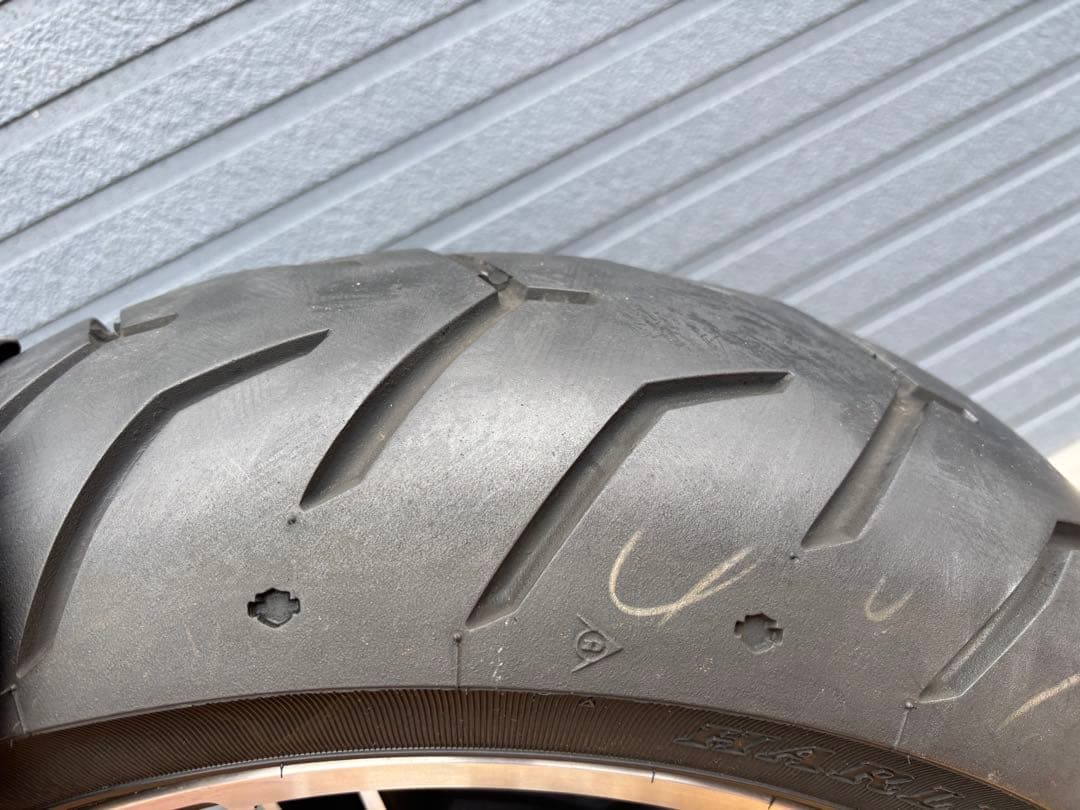 ハーレーダビッドソン　ストリートグライド　純正　リアタイヤ&ホイール