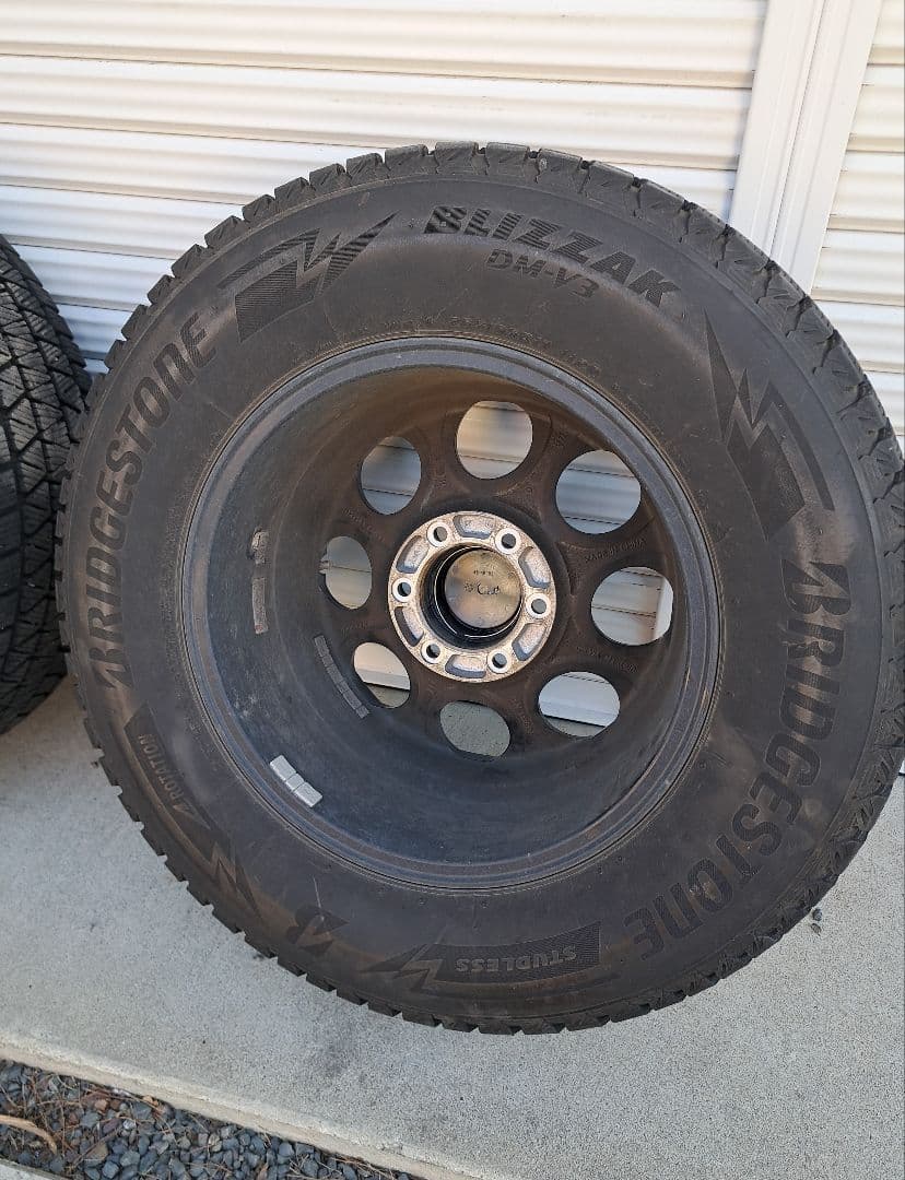 スタッドレスタイヤ265 65 R17&ホイール４本セット