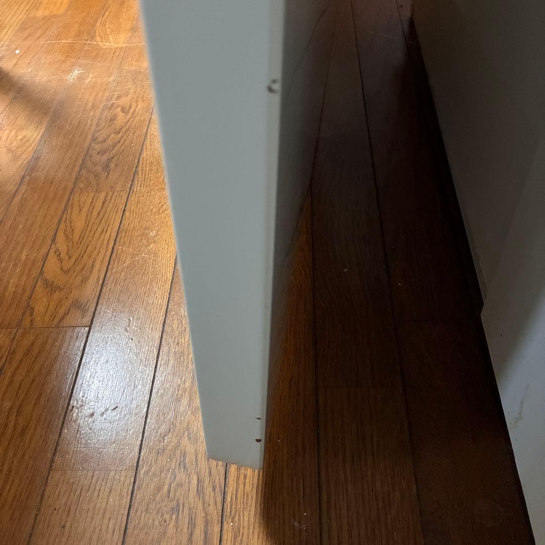 【送料無料】ニトリのダイニングテーブル、高さ70cm、幅90cm、長さ150cm