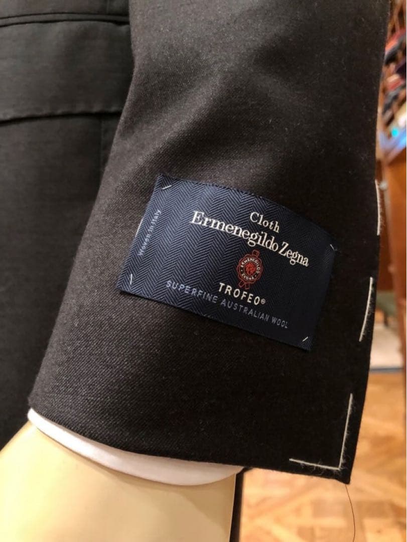 Brilla per il gusto ソリッド TROFEO スーツ 42