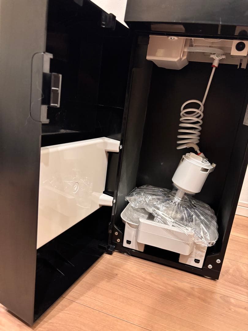 PREMIUM WATER ブラック ウォーターサーバー　（famfit)