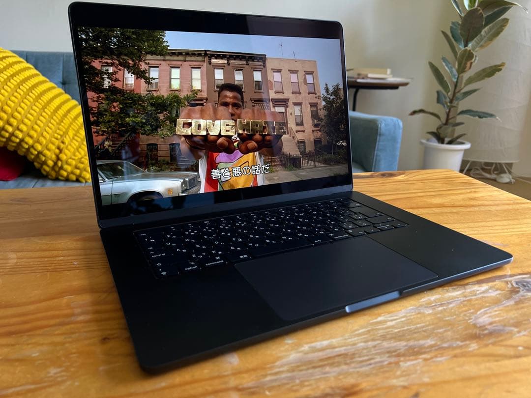 apple MacBook Air 15インチ　M2　ミッドナイト