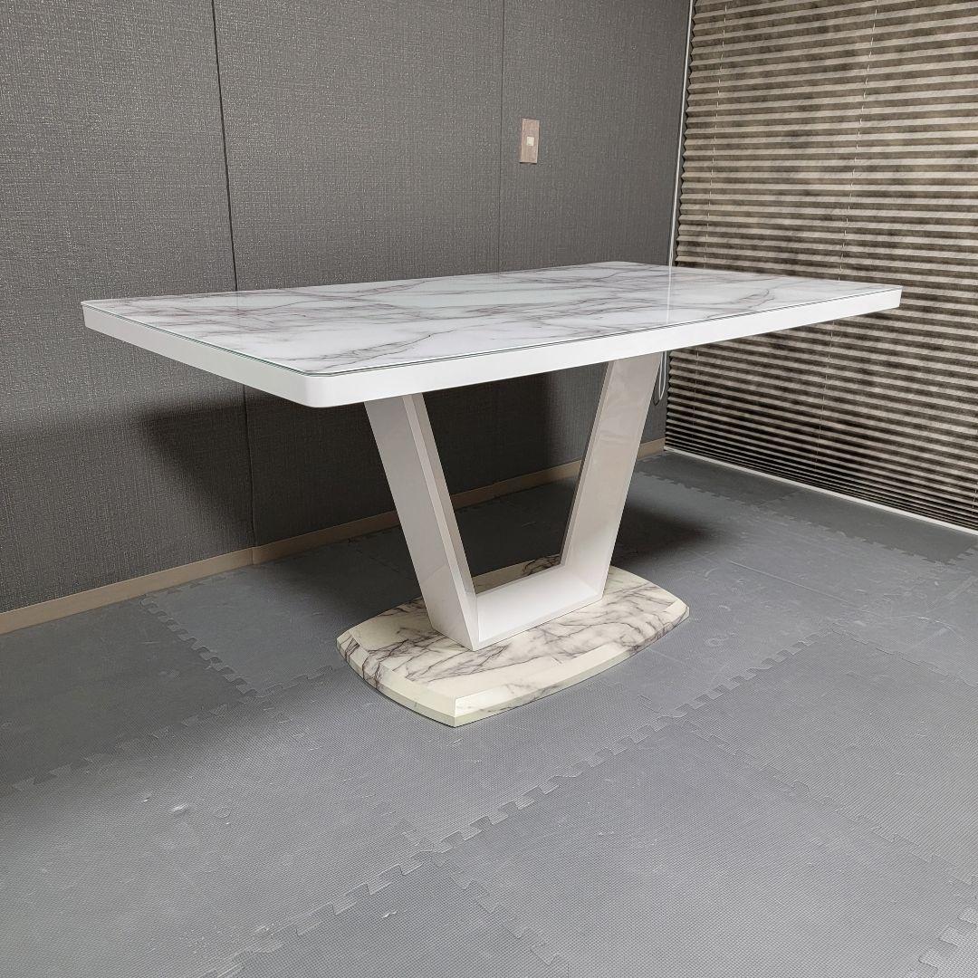 大理石調　エレガント　ダイニングガラステーブル