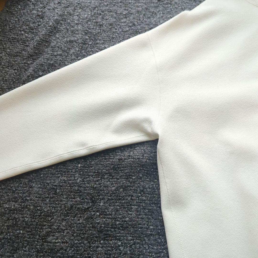 美品　ウィムガゼット　Whim Gazette Vガゼットプルオーバー