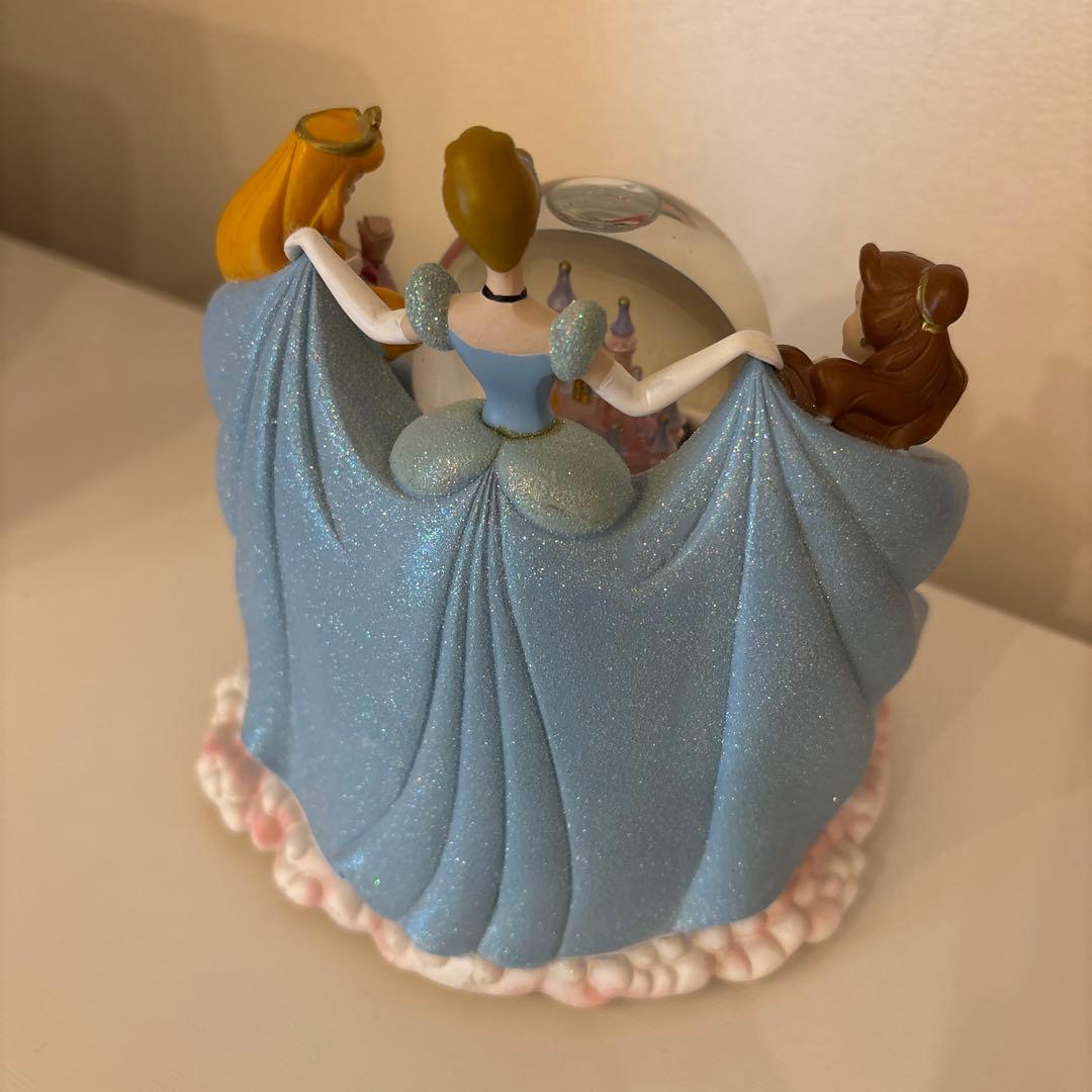 ディズニープリンセスオルゴール　スノードーム　 ライト点灯