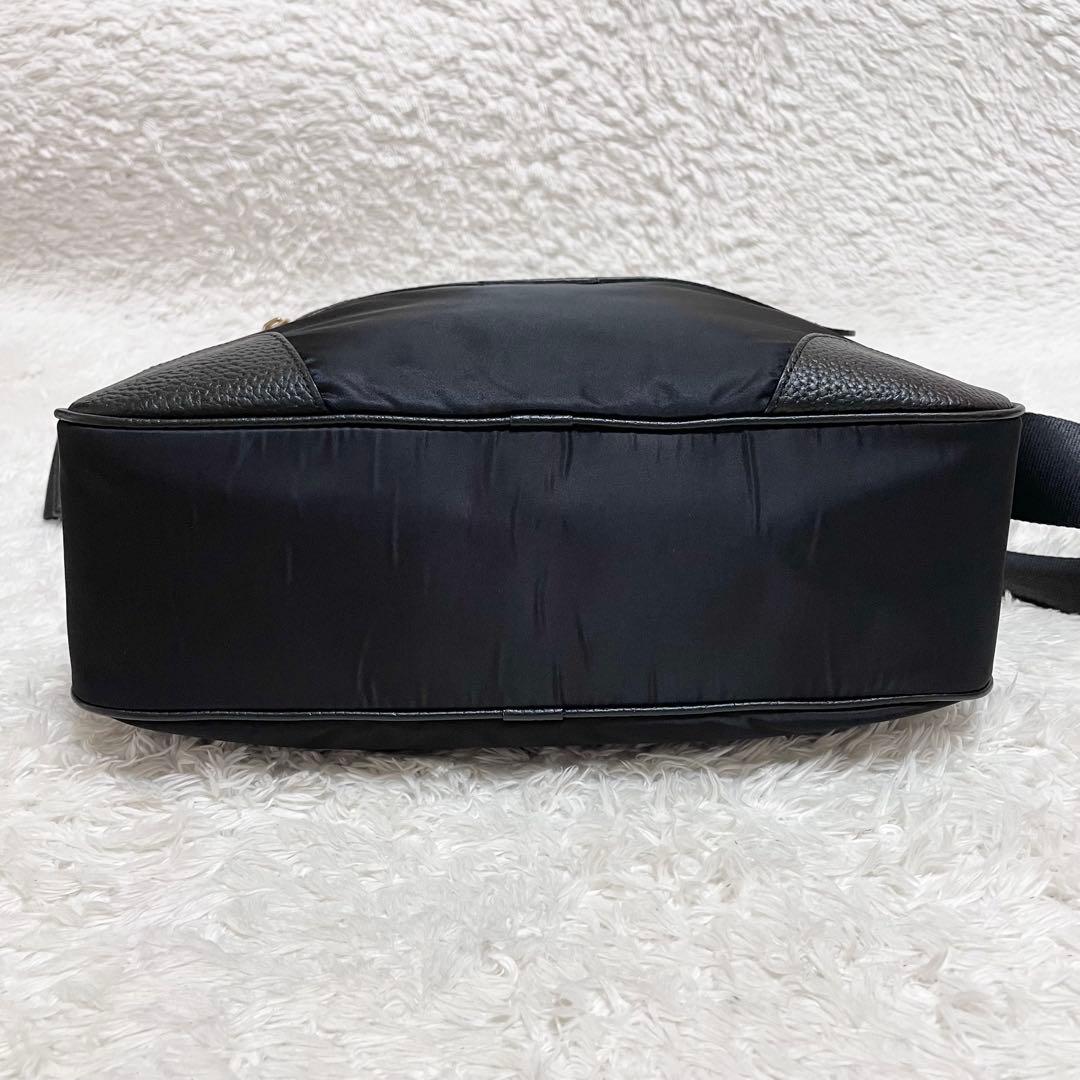 A.D.M.J.☆ショルダーバッグ メッセンジャーバッグ ナイロン 黒ピンク