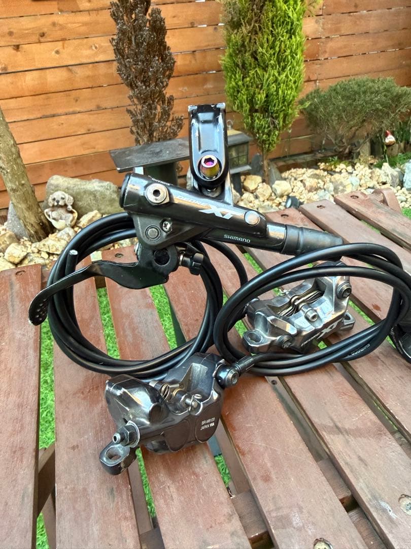 J*o様 Deore XT ブレーキセット シマノ 4ピストン リア＆フロント
