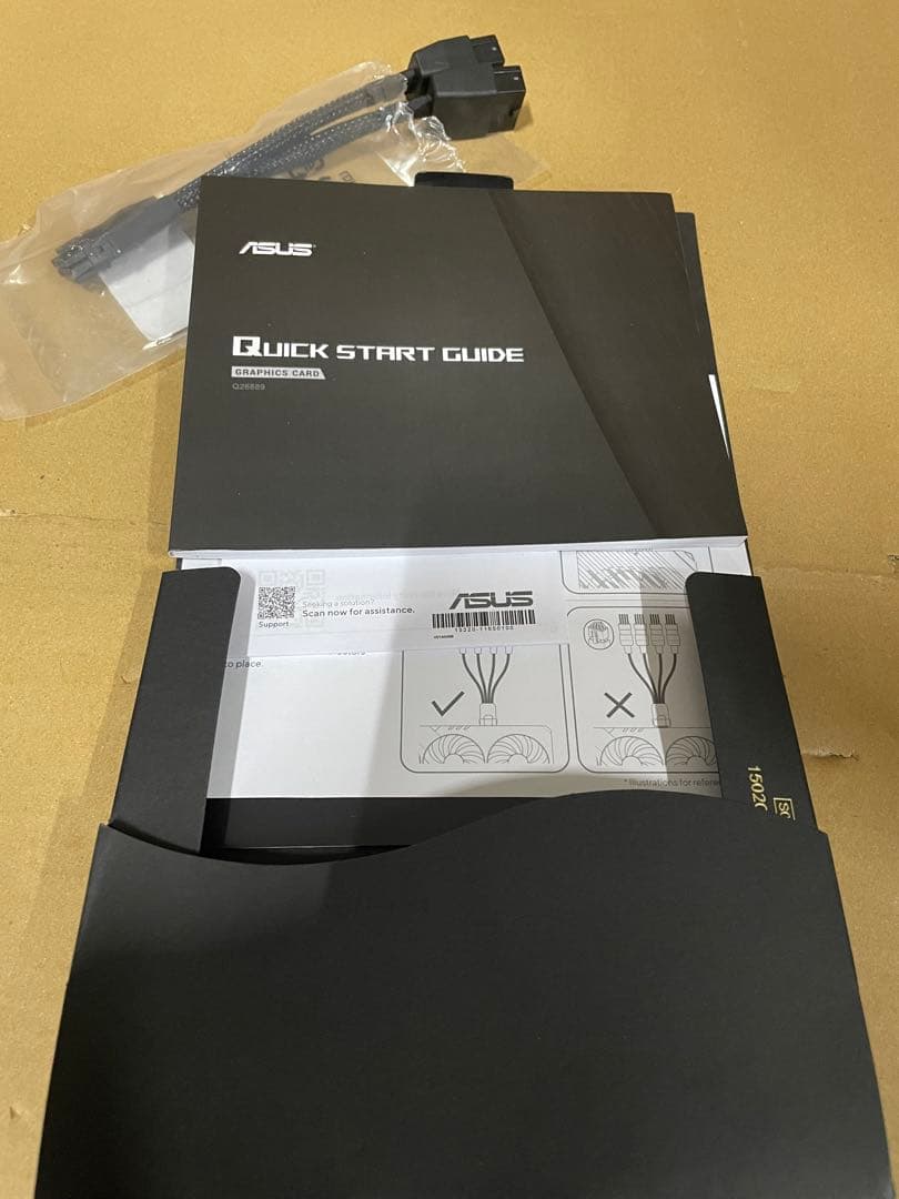 ASUS RTX5070 搭載 ビデオカード PCIe 5.0 12GB