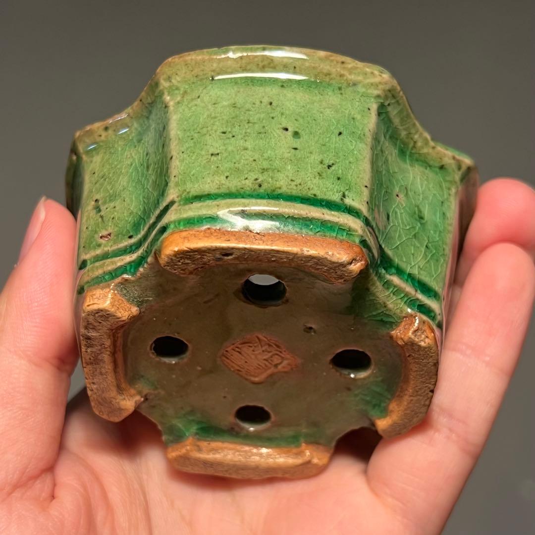 796.獅子丸 緑釉隅角正方 盆栽鉢 植木鉢 7.8*7.8*4.1cm
