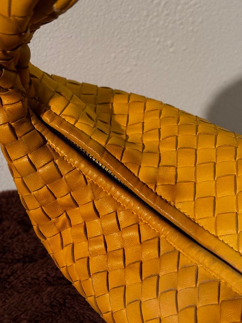 ボッテガヴェネタBOTTEGA VENETAイントレチャートショルダーバッグ