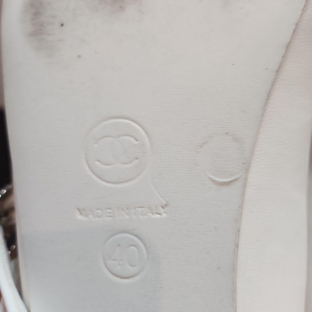 CHANEL フラットシューズ ホワイト・ブラック