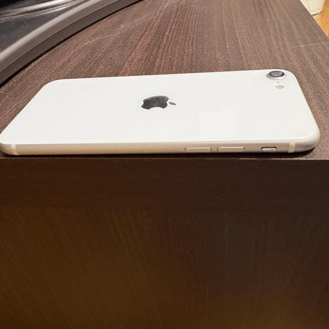 Apple iPhone SE（第2世代） 128GB ホワイト