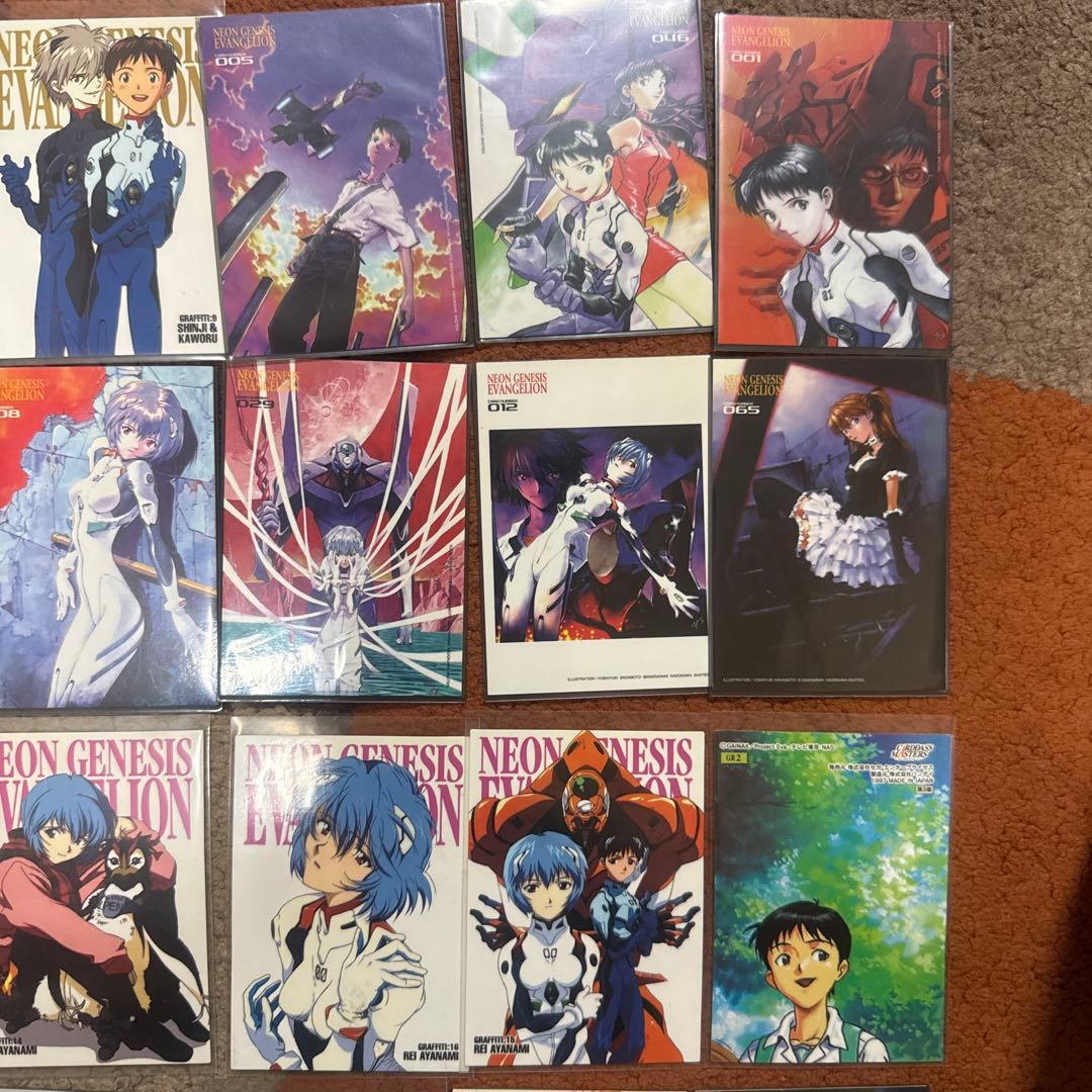d*7様 エヴァンゲリオン　トレカ、雑誌等まとめ売り！