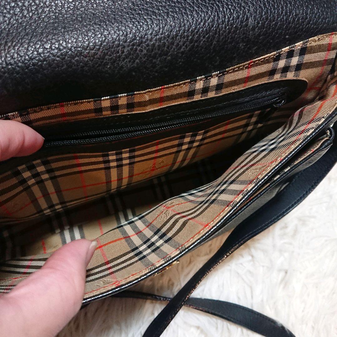 Burberry バーバリー　レザーショルダーバッグ　ブラック　ノバチェック