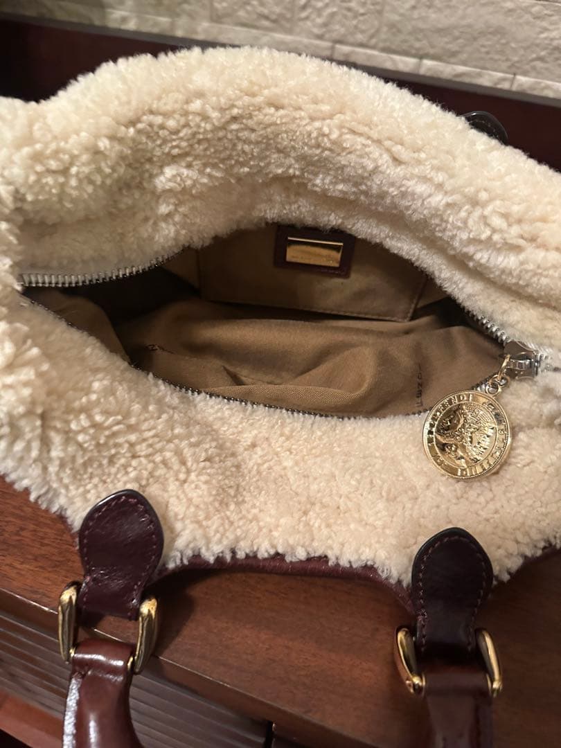 FENDI フェンディ ズッカ　2WAYハンドバッグ ショルダーバッグ ボア付き
