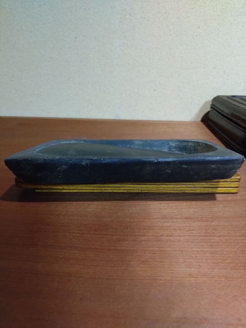 安徽省 歙県産 歙州 箕様硯 文房四宝 端渓水滴 墨床