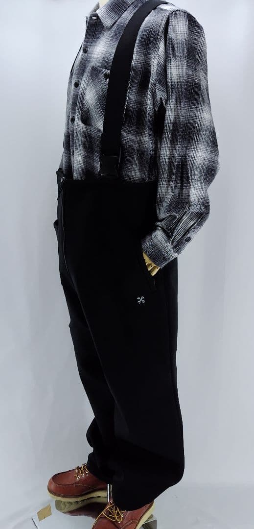 パンツ BONDING KNIT OVERALL(BLK)L