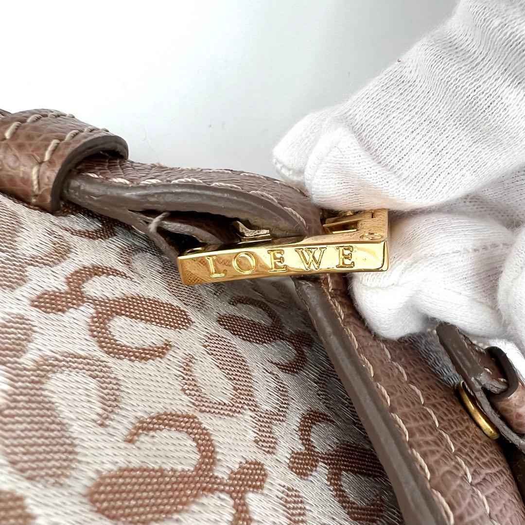 希少 ロエベ LOEWE ミニ ショルダー ポーチ　アナグラム　スマホショルダー