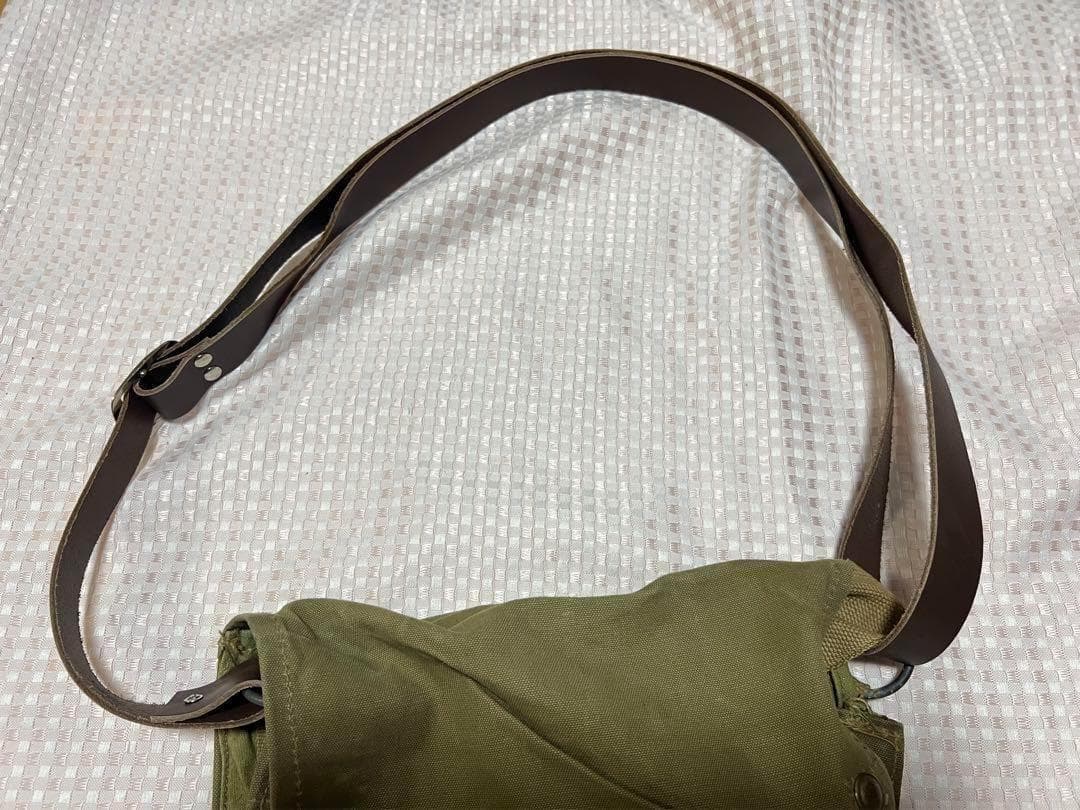 イギリス軍 ガスマスクバッグMk.Ⅶ ストラップ ブラウン