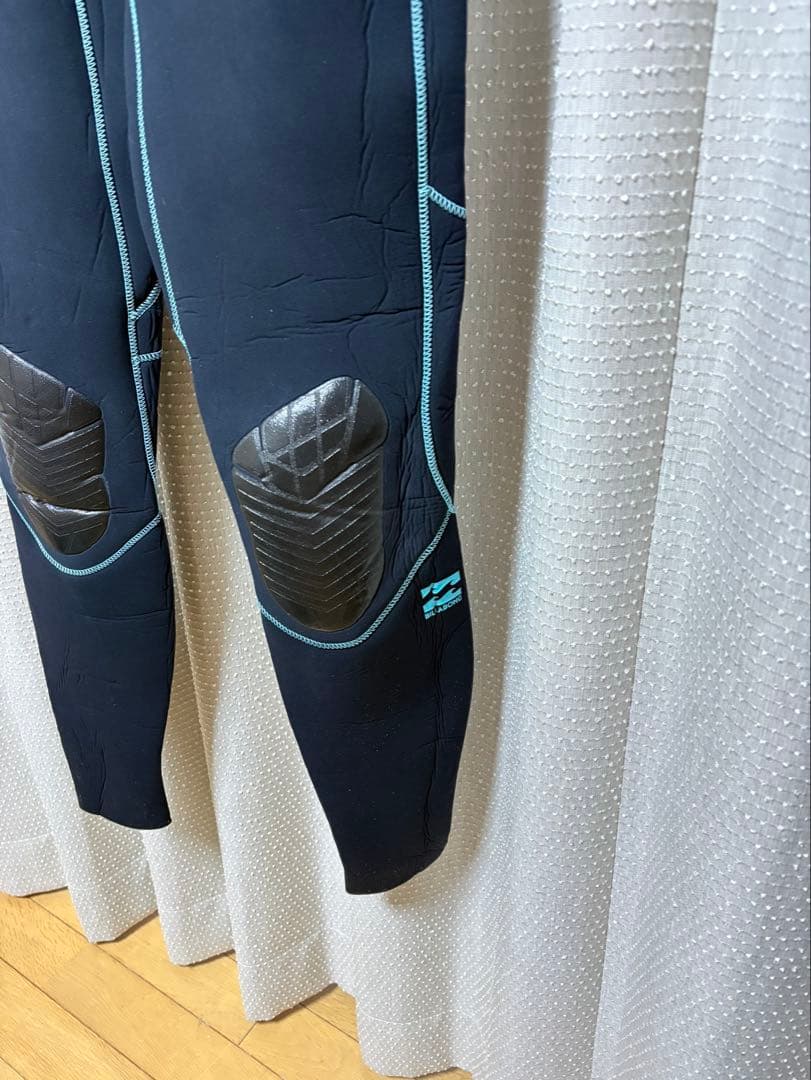 akiBILABONG(ビラボン) 3mm フルスーツ メンズLサイズ