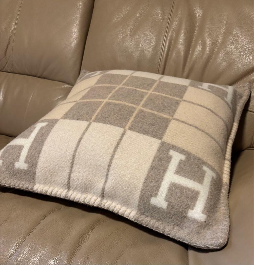 ★HERMESエルメス　アヴァロンクッション　PMココカモミール★