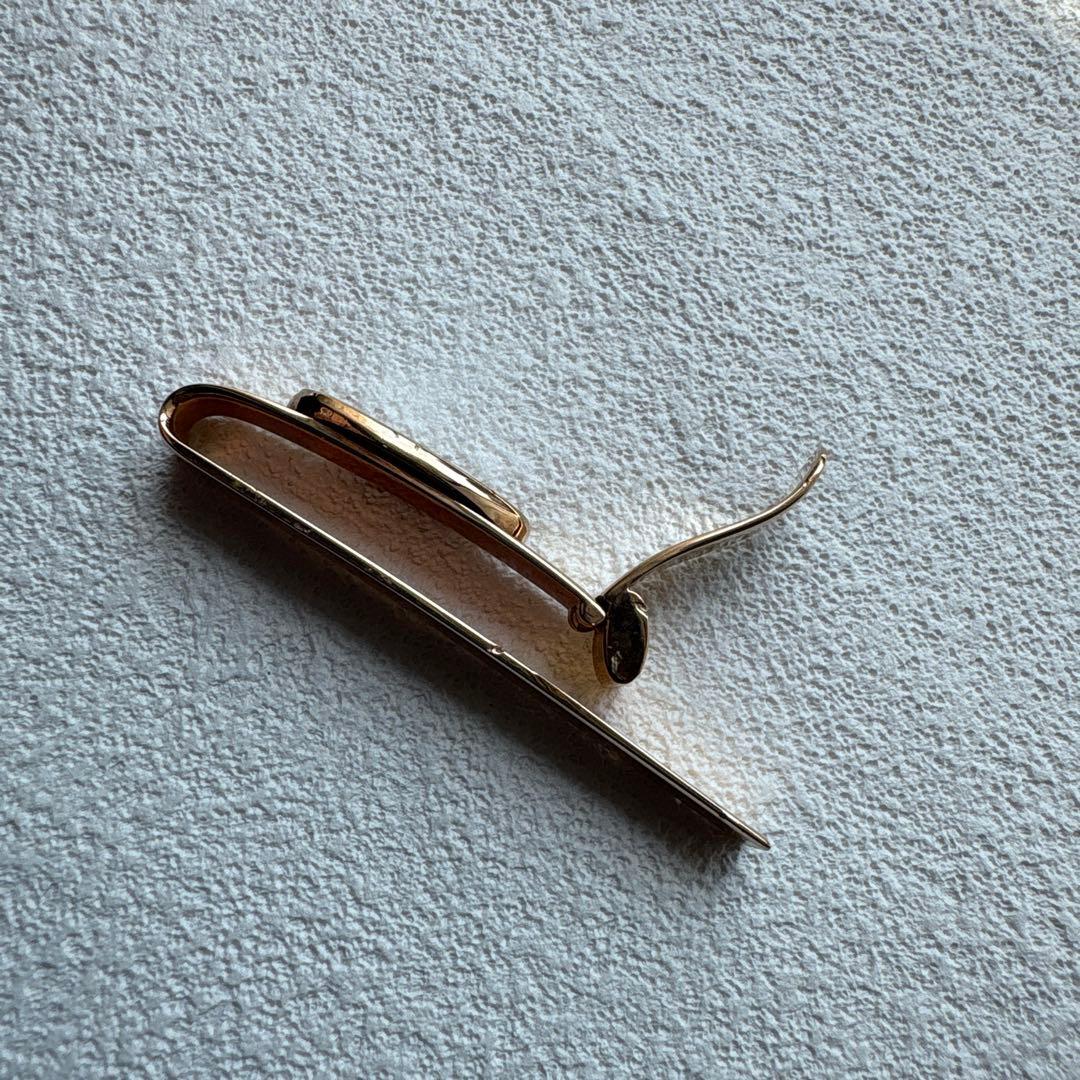 PRADA tieTack　プラダネクタイピン　 ロゴモチーフ プラダタイピン