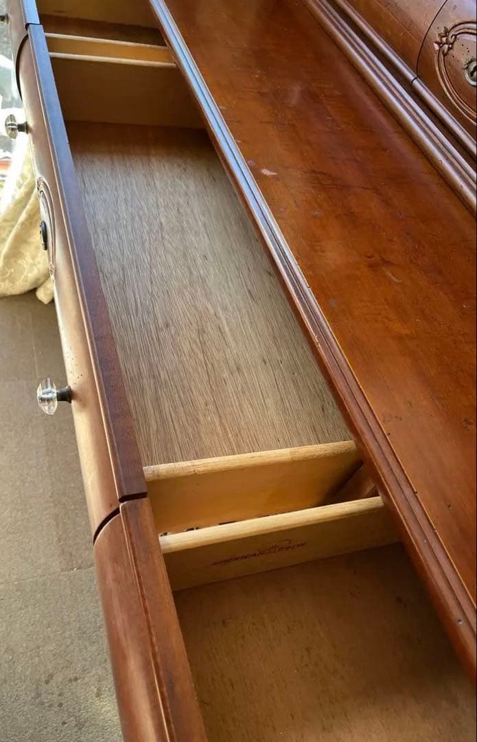 American Drew アメリカン ドリュー アンティーク ドレッサー