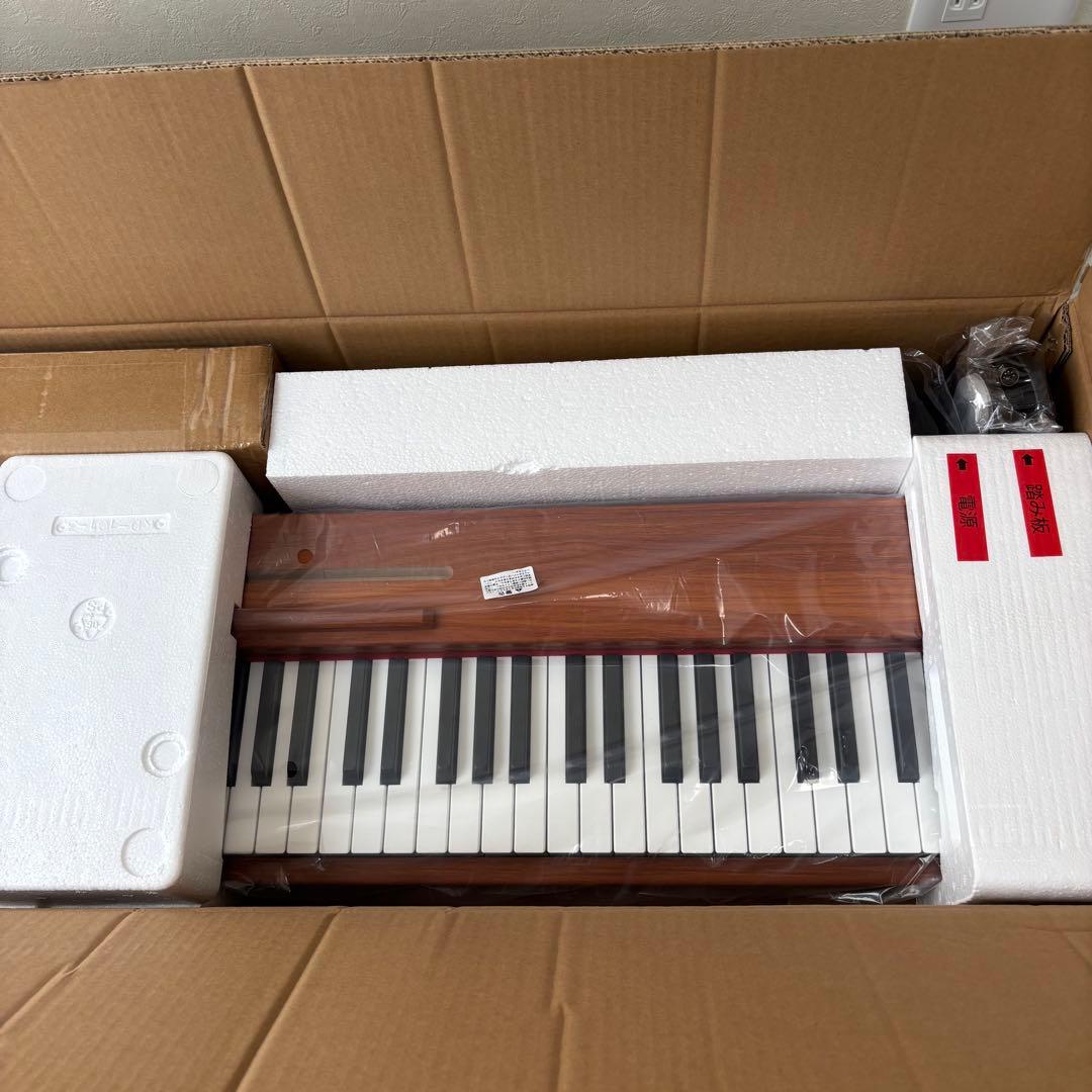 電子ピアノ88鍵盤セミウエイテッドキーボードピアノ ペダル・USB-MIDI付き