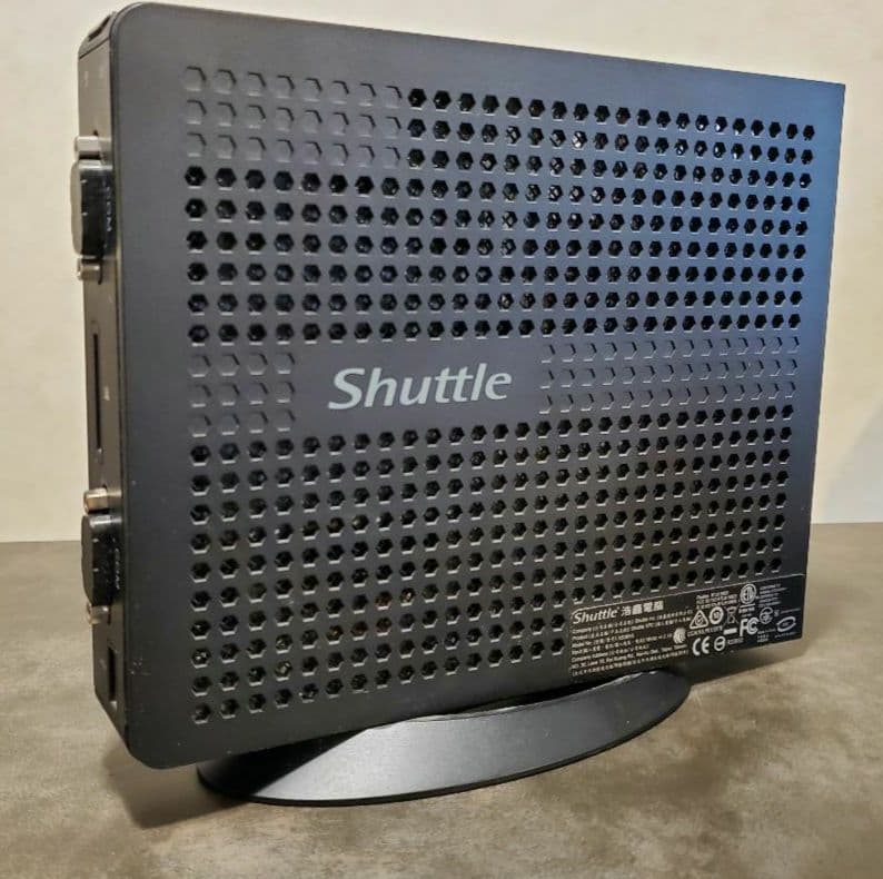 SHUTTLE XS36V5 (メモリ/SSD付き)