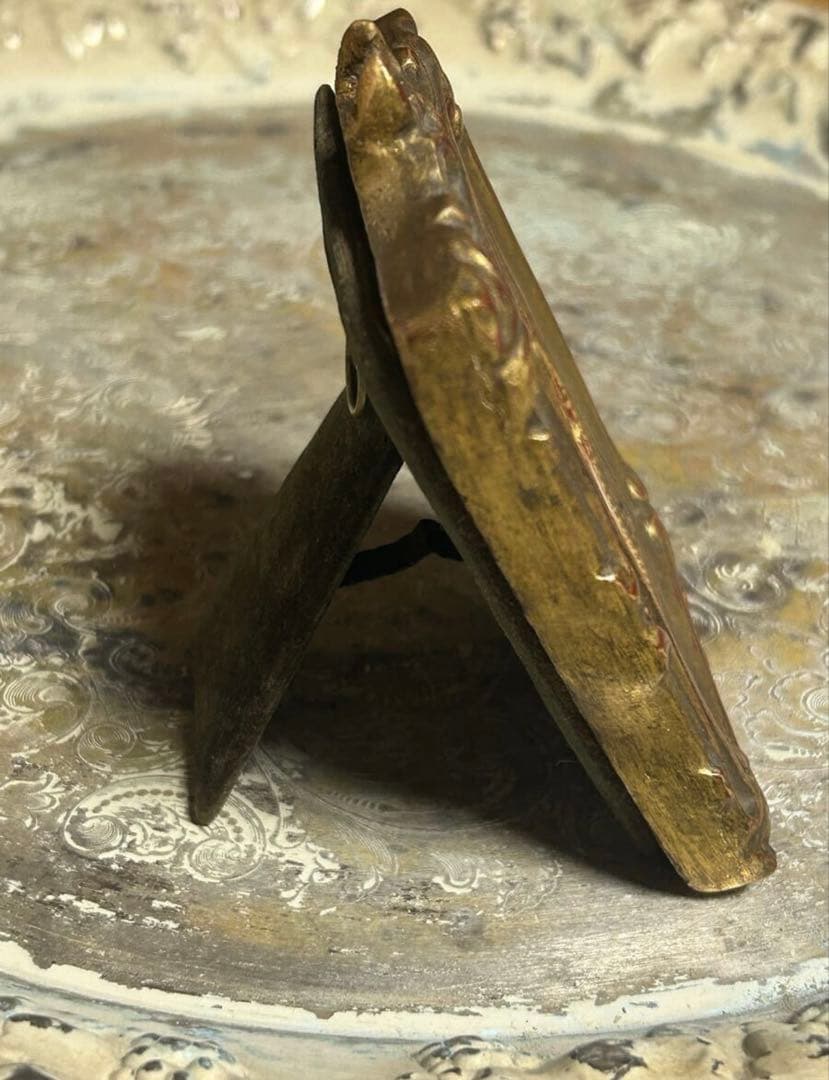 フランスアンティーク写真立て　インテリアフォトスタンド　赤ちゃんの写真入り