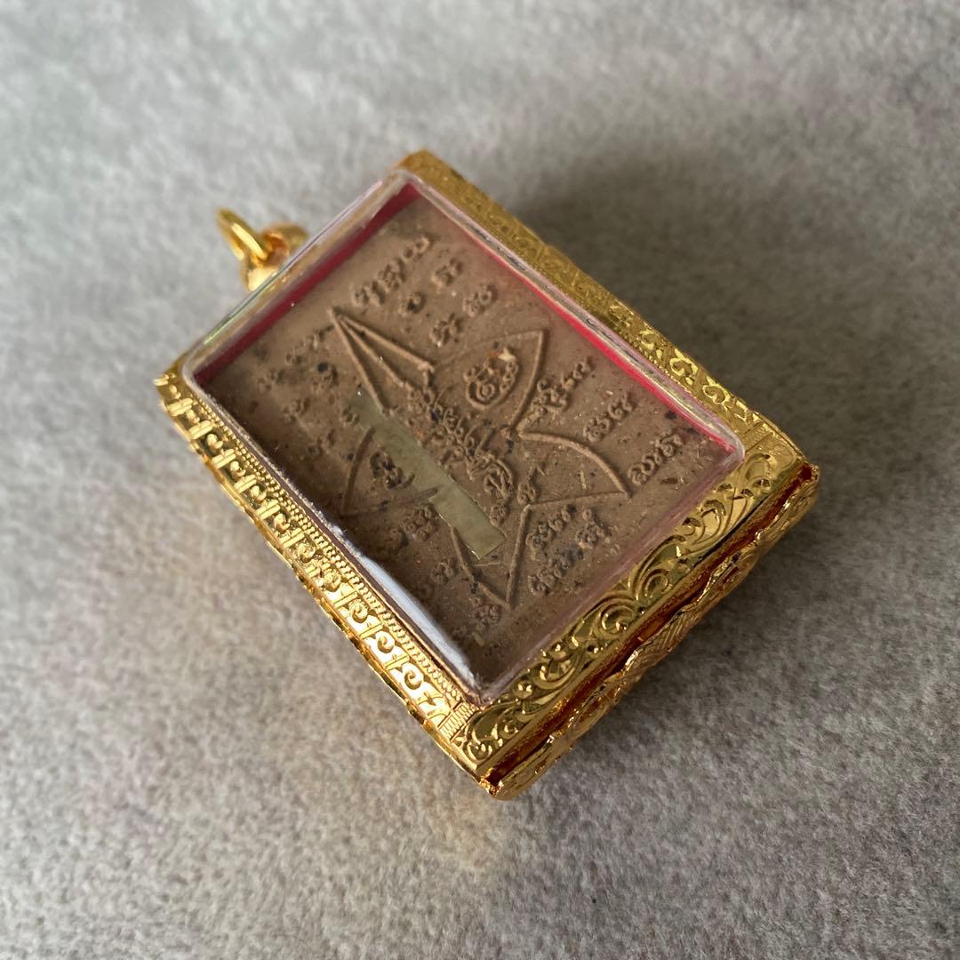 プラクルアン 偉大なる阿羅漢の眼 LPカオヘン師 超レア品 金運 守護 御守り