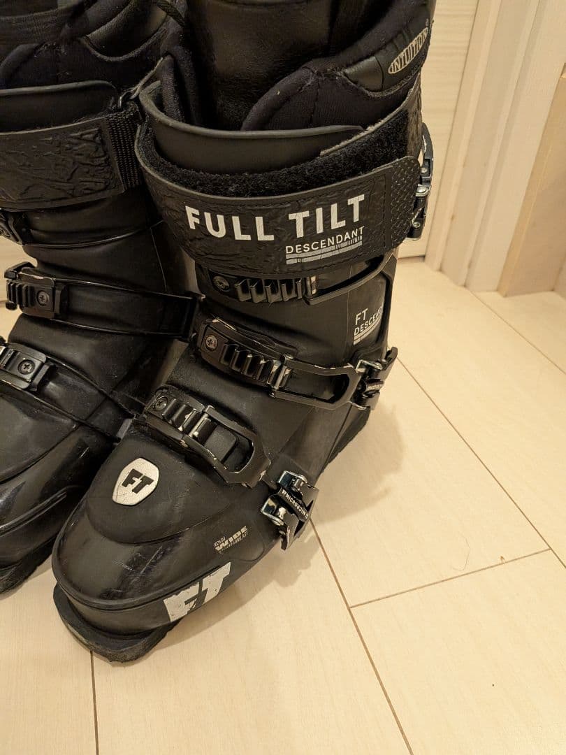 スキー FULL TILT DESCENDANT FT 26.5cm