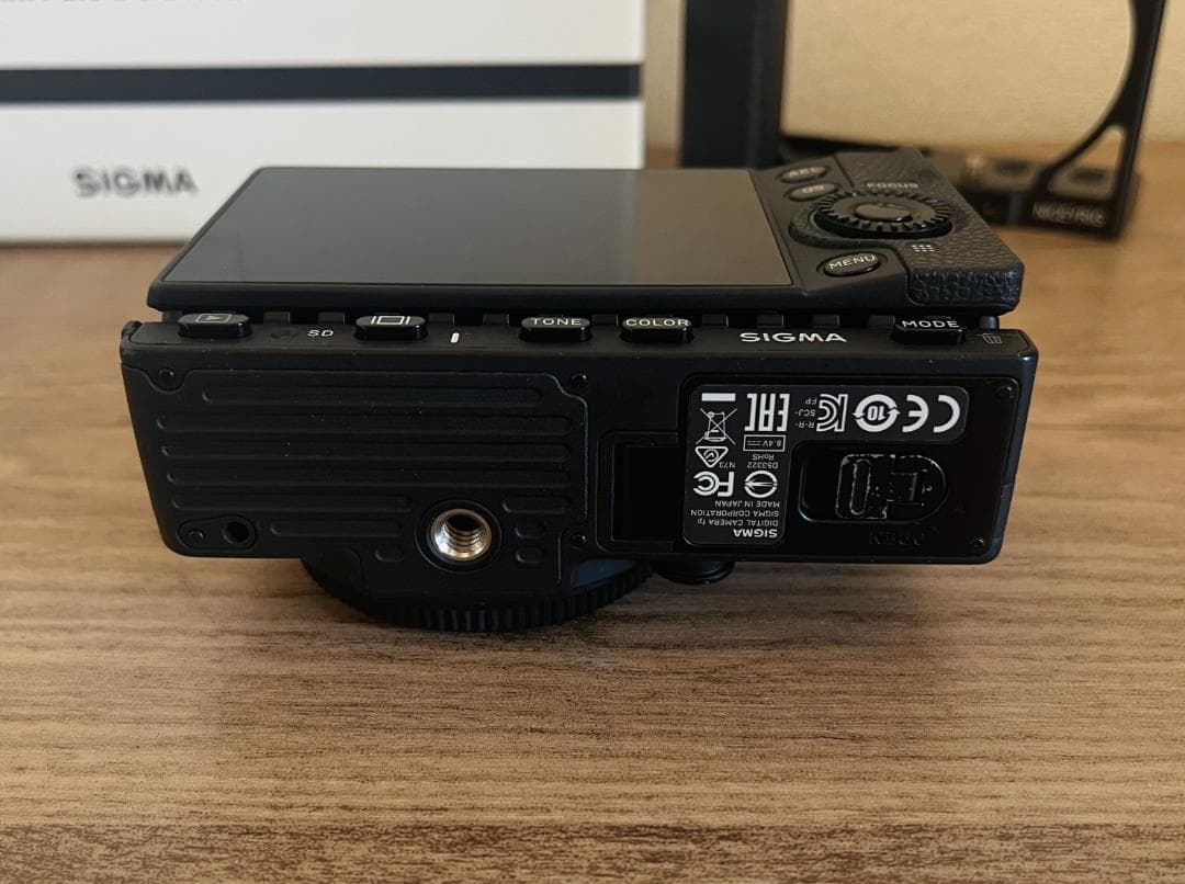 【D-tap給電】SIGMA fp + 45mm F2.8 レンズキット