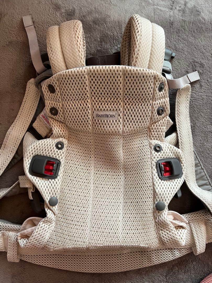 ベビービョルン 抱っこ紐 クリーム　ハーモニー