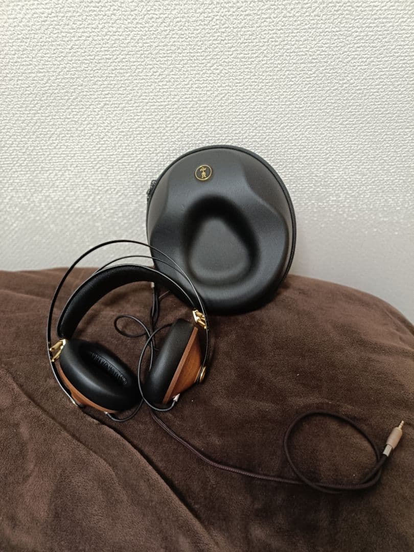99 CLASSICS WALNUT GOLD 有線 ヘッドホン