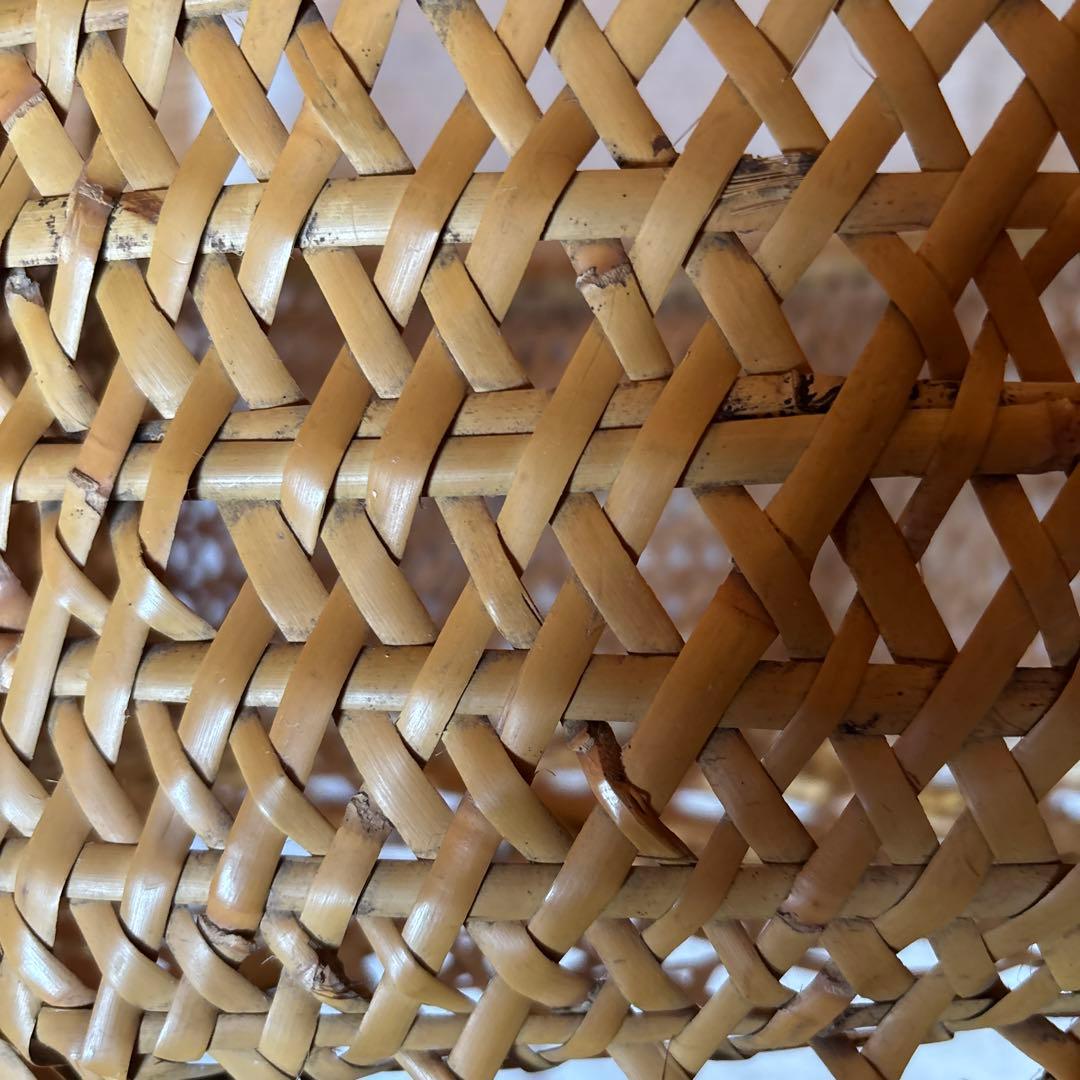 激レア　入手困難　根曲がり竹手籠　昭和レトロな逸品　￼ヴィンテージ　大きなサイズ