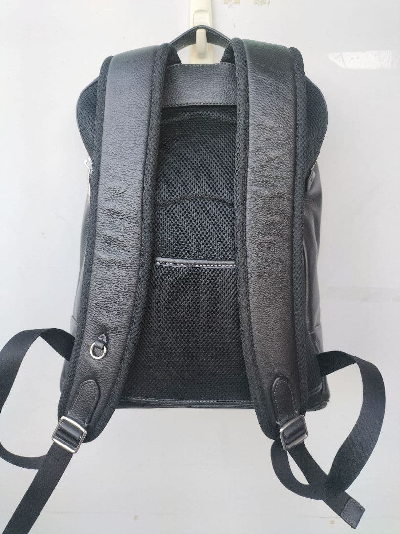 アパレル販売のエビス丸　COACH リュック　レザー　ブラック