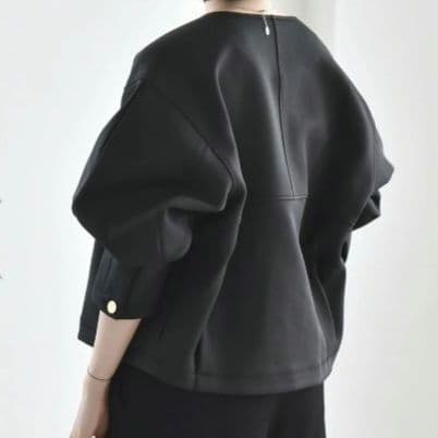 新品✨quaranciel　洗濯可能　ダブルジャージー ノーカラージャケット　黒