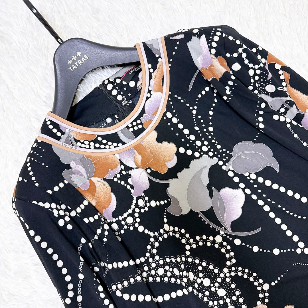 [美品] レオナール　高級✨カンカン　カットソー　花柄　チェーン　ブラック　40