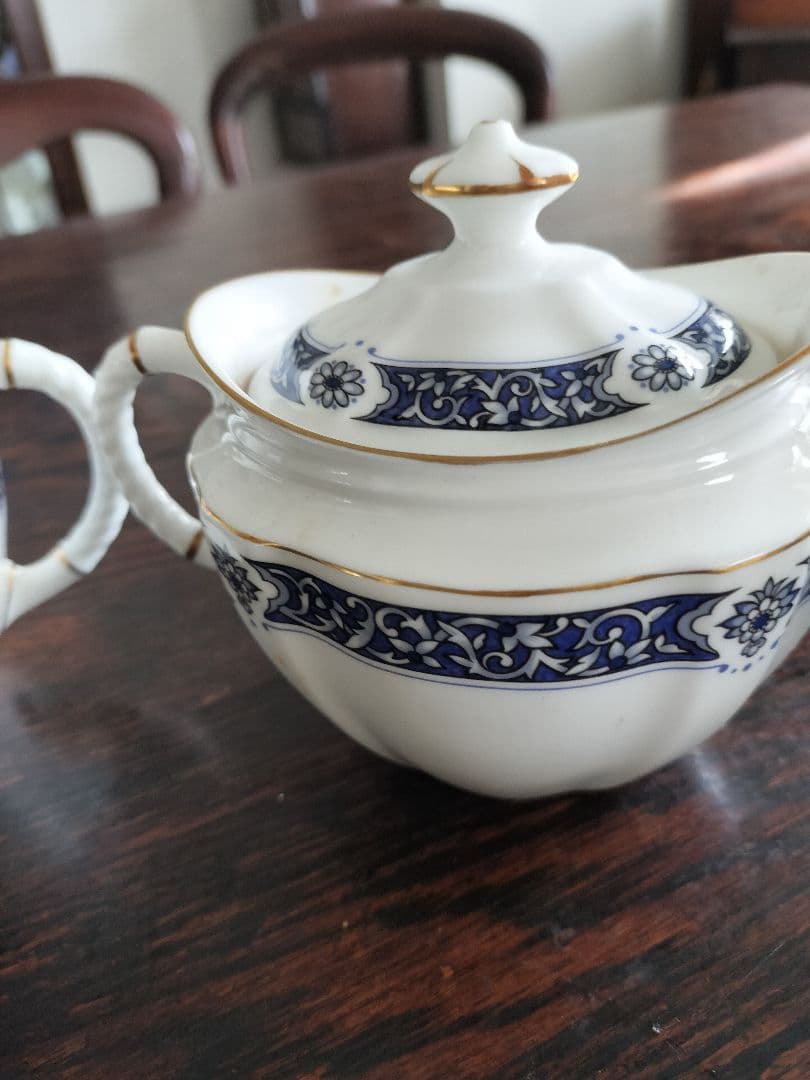 ロイヤルクラウンダービーミルディールのディナーセット　訳あり