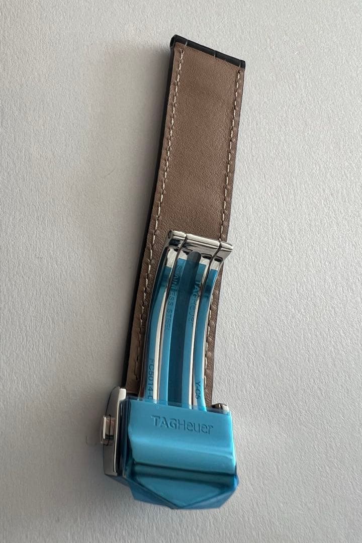 タグ・ホイヤー（TAG Heuer）アクアレーサー用純正レザーベルト&バックル